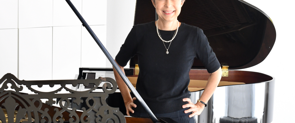 Roberta Springer - Suzuki Piano teacher