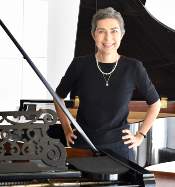Roberta Springer - Suzuki Piano teacher